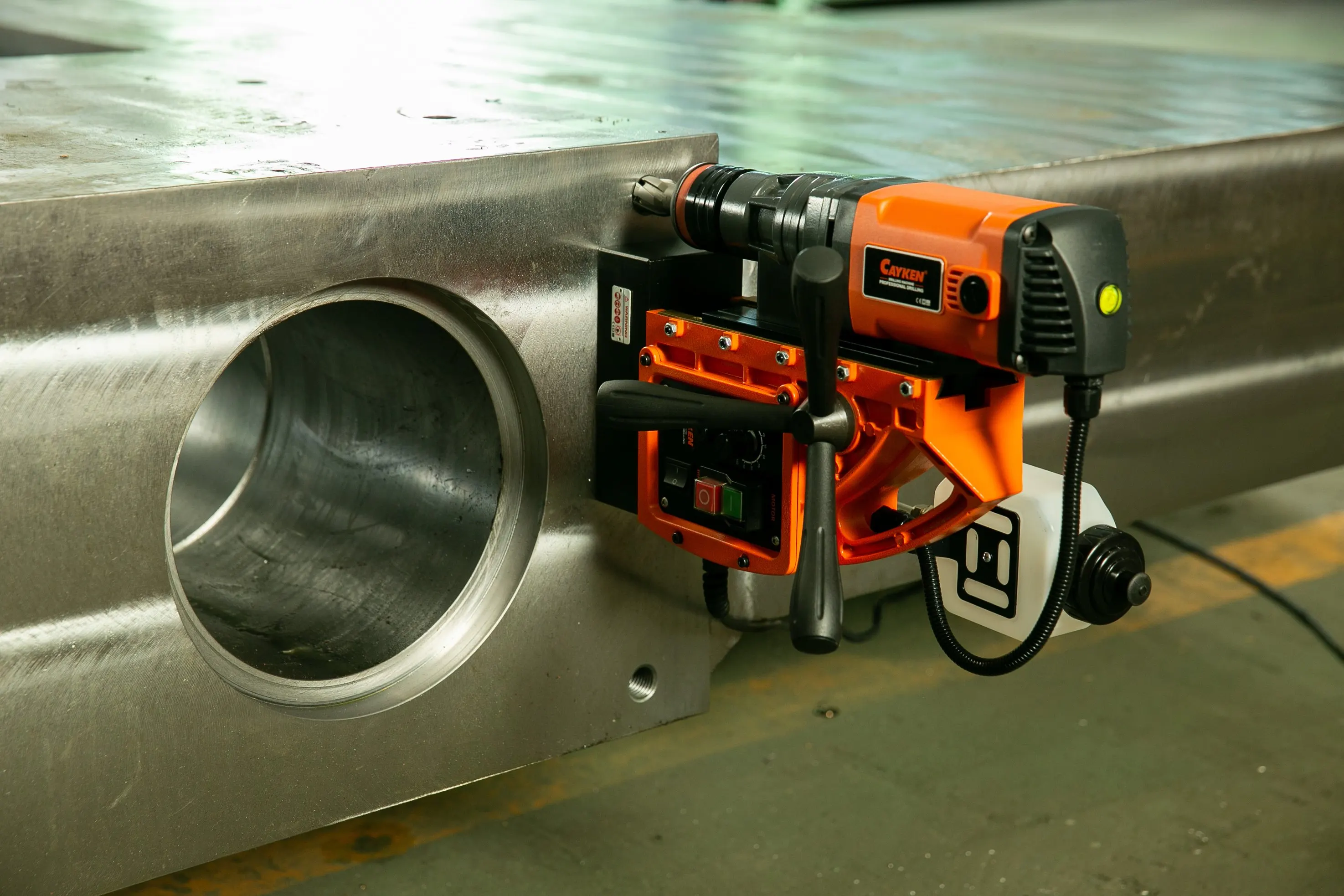 CAYKEN SCY-38WSPM 14500N 110/220V 38mm dia portable magnetic base drilling machine