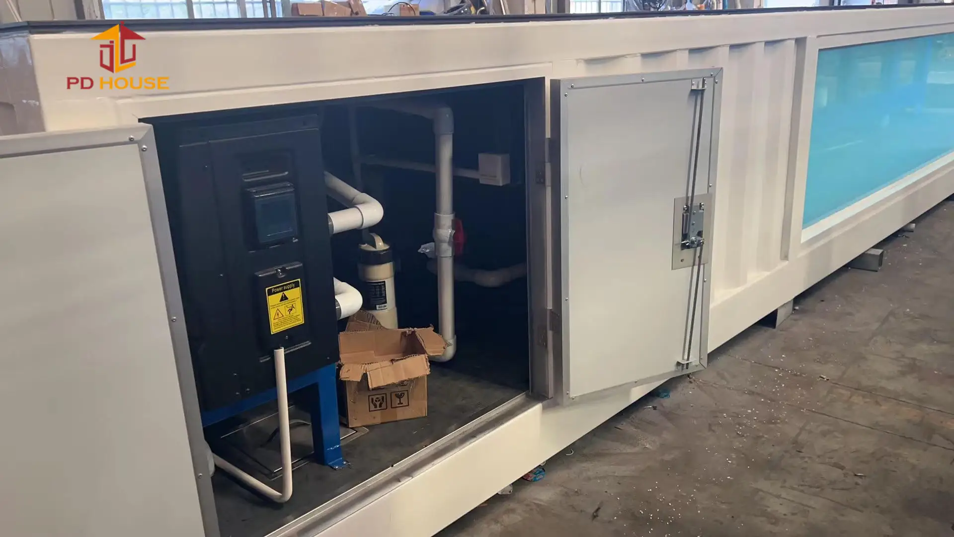 Factory prefab 20ft 40ft shipping container swimming pools with spa acrylic window and deck for outdoor