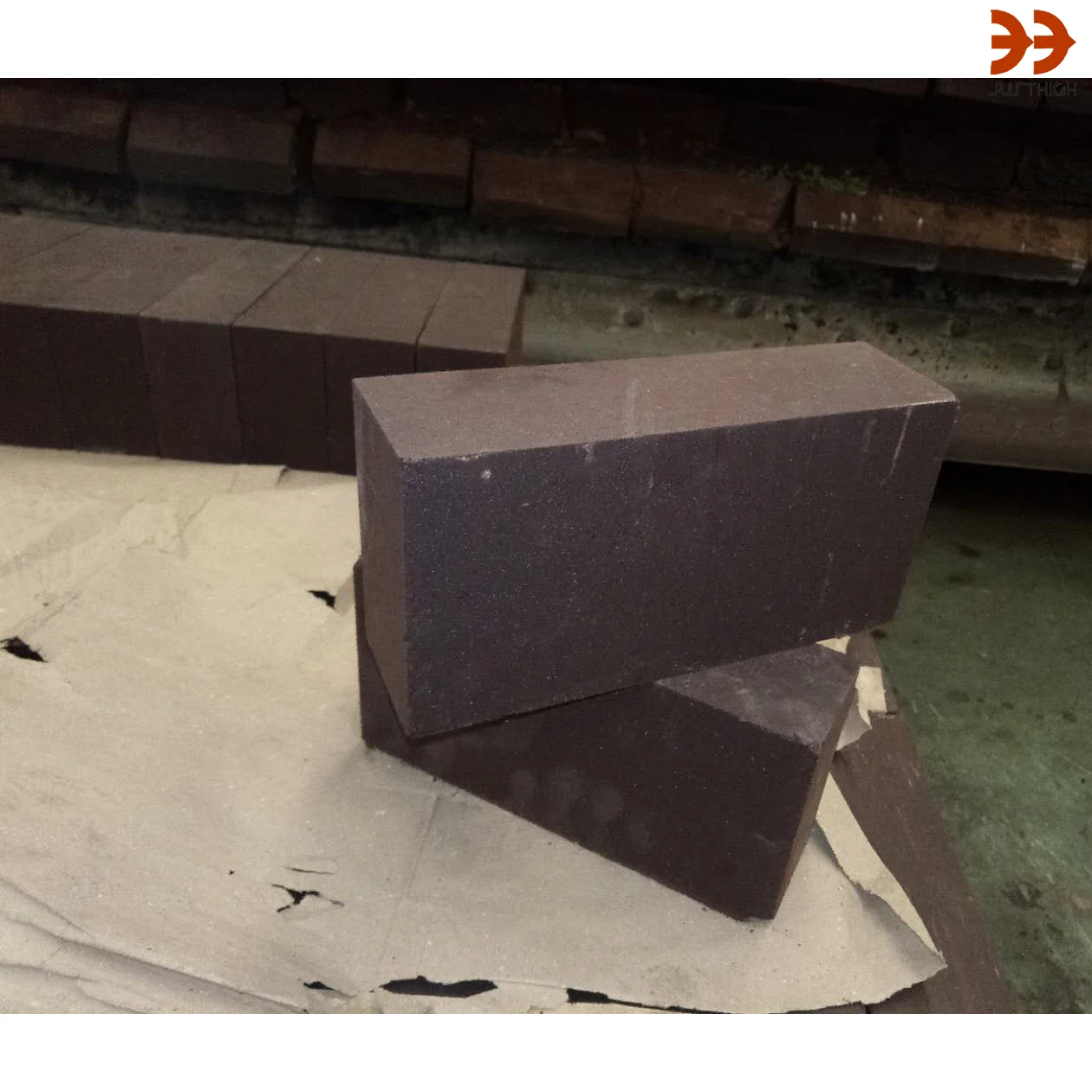 Magnesia carbon brick excellent performance high refractoriness for steel ladle