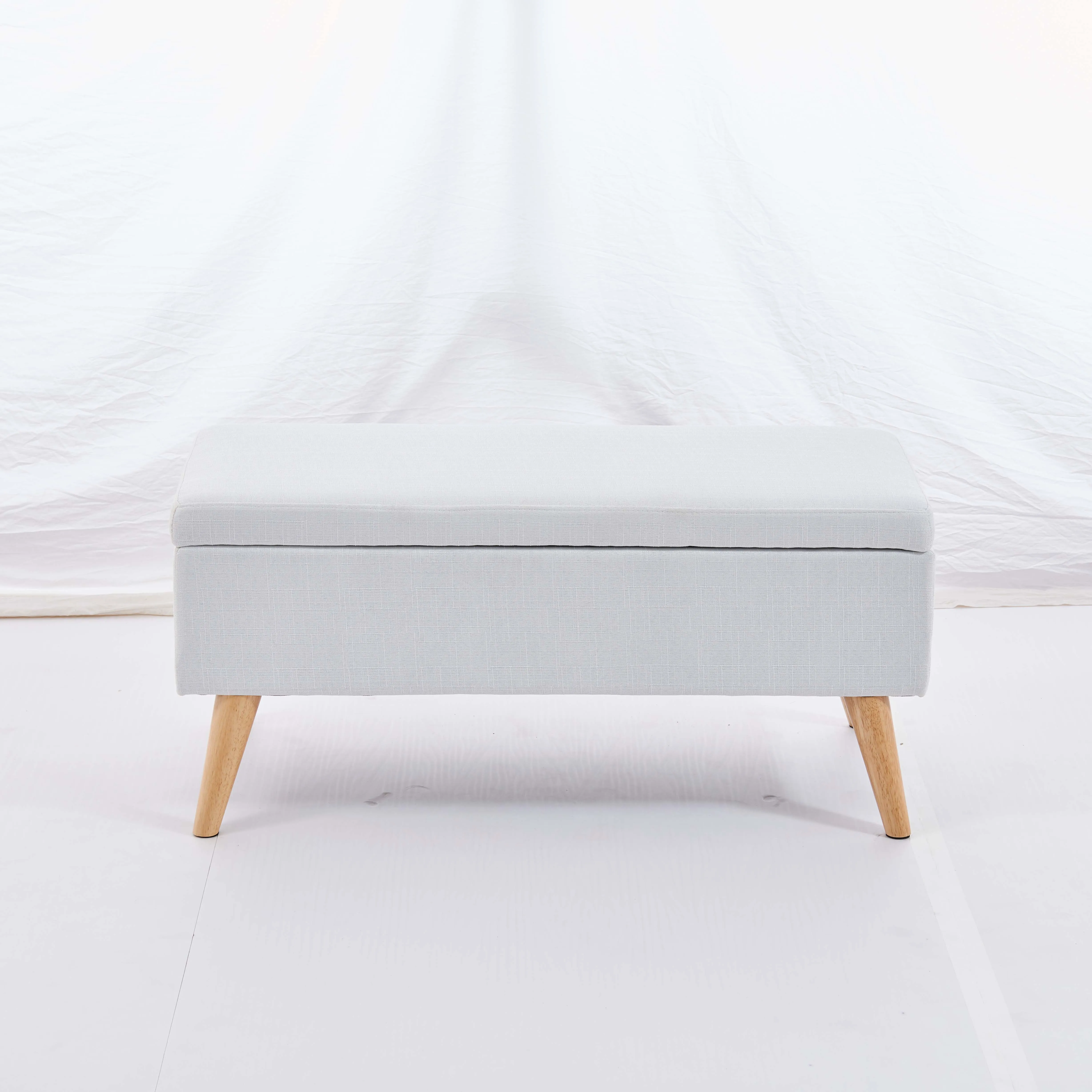 Hot Selling Nordic Modern Sitting Bench Storage Luxury Stools with Rubber Wood Legs Ottoman