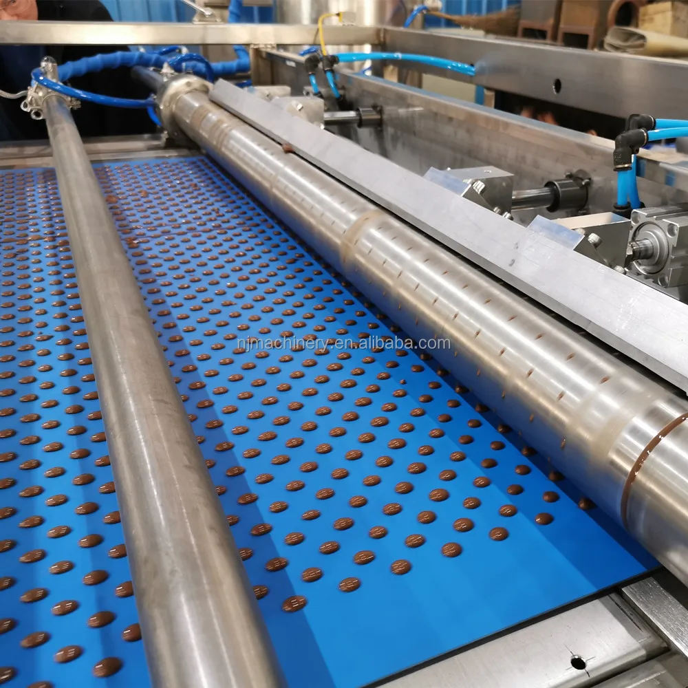 Roller Type Chocolate Chips Drops Making Machine