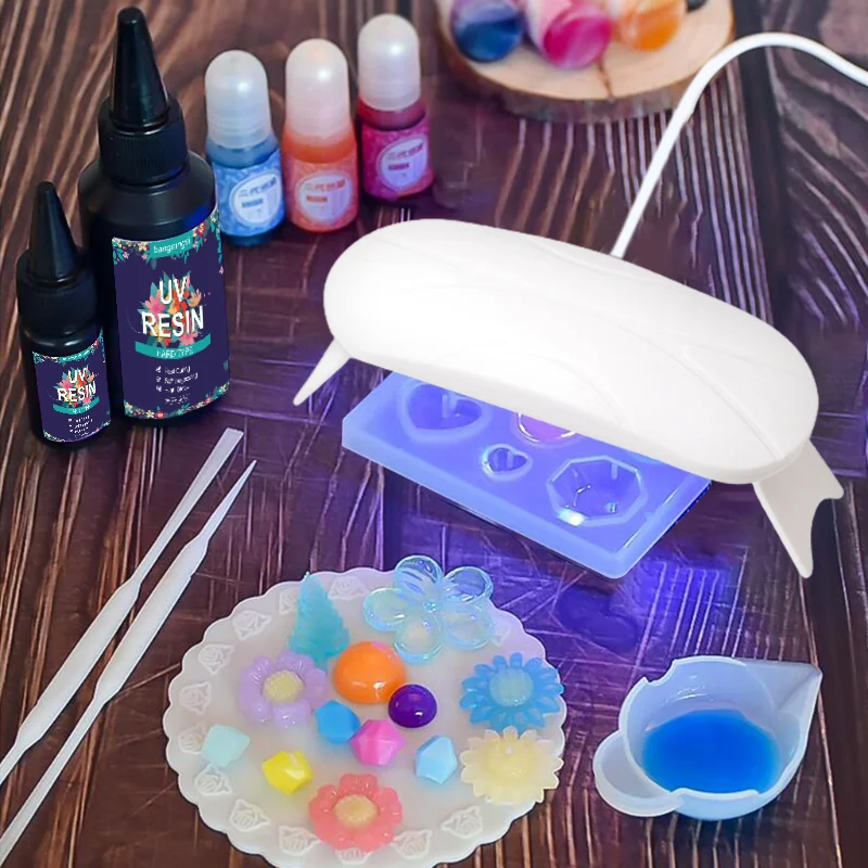 Hard Type uv Resin Clear Set for Art Crafts Beginners with Silicone Molds UV Light for Fast Resin Curing