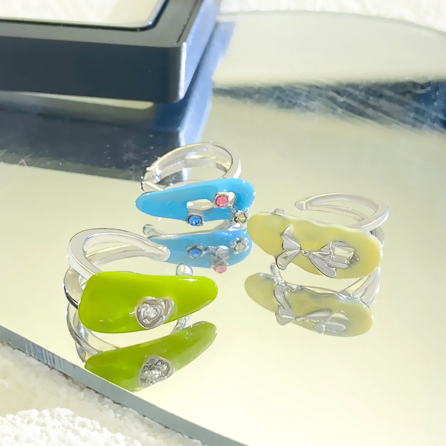 2024 Cute Colorful Enamel Non Pierced Earring Ear Bone Clip Gold Plated No Piercing Ear Hole Cuff Clip Earrings for Girls Women