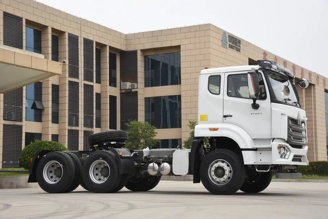 SINOTRUK HOWO NX Left Right Hand Drive A7 6X4 Tractor Truck Head Units 4X2 Heavy Duty For Sale