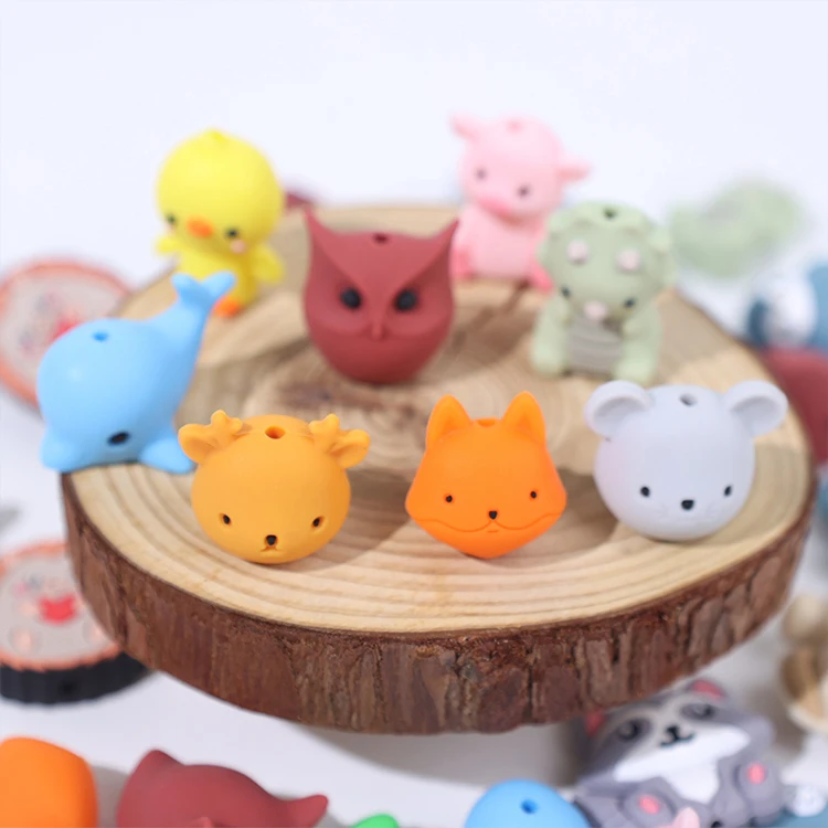 Hot Selling Custom Jewelry Bracelet Diy Accessories Loose Beads Beaded Keychain Penguin Dinosaur Dog Elephant 3d Animal Beads