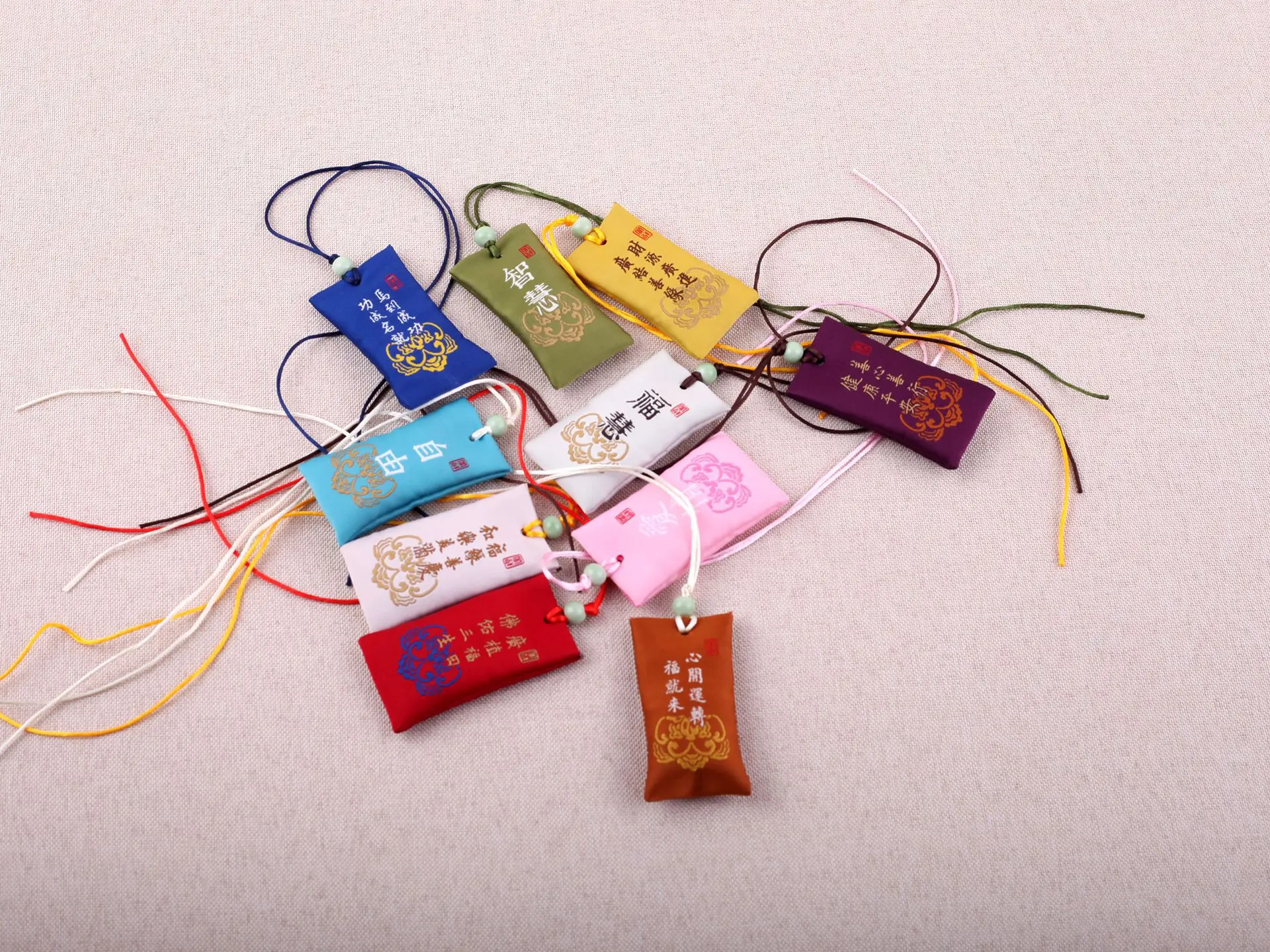 Hot Sale Colorful Ancient Chinese Style Small Sachet Baby Hanging Neck Safe Bag Embroidery Satin Silk Pouch