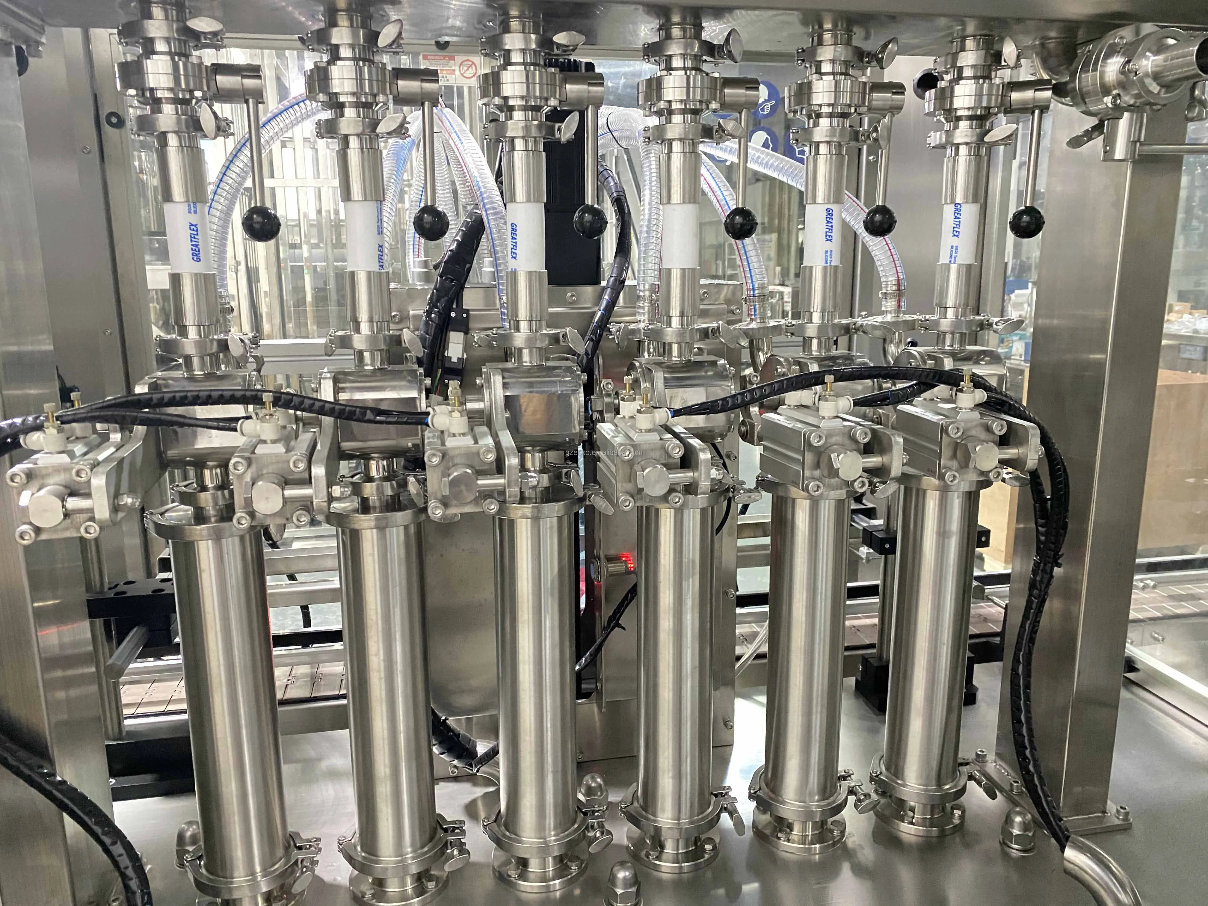 Defoaming Filling Design Laundry Liquid Detergent Filling Machine For 1 Liter Hand Sanitizer Production Line