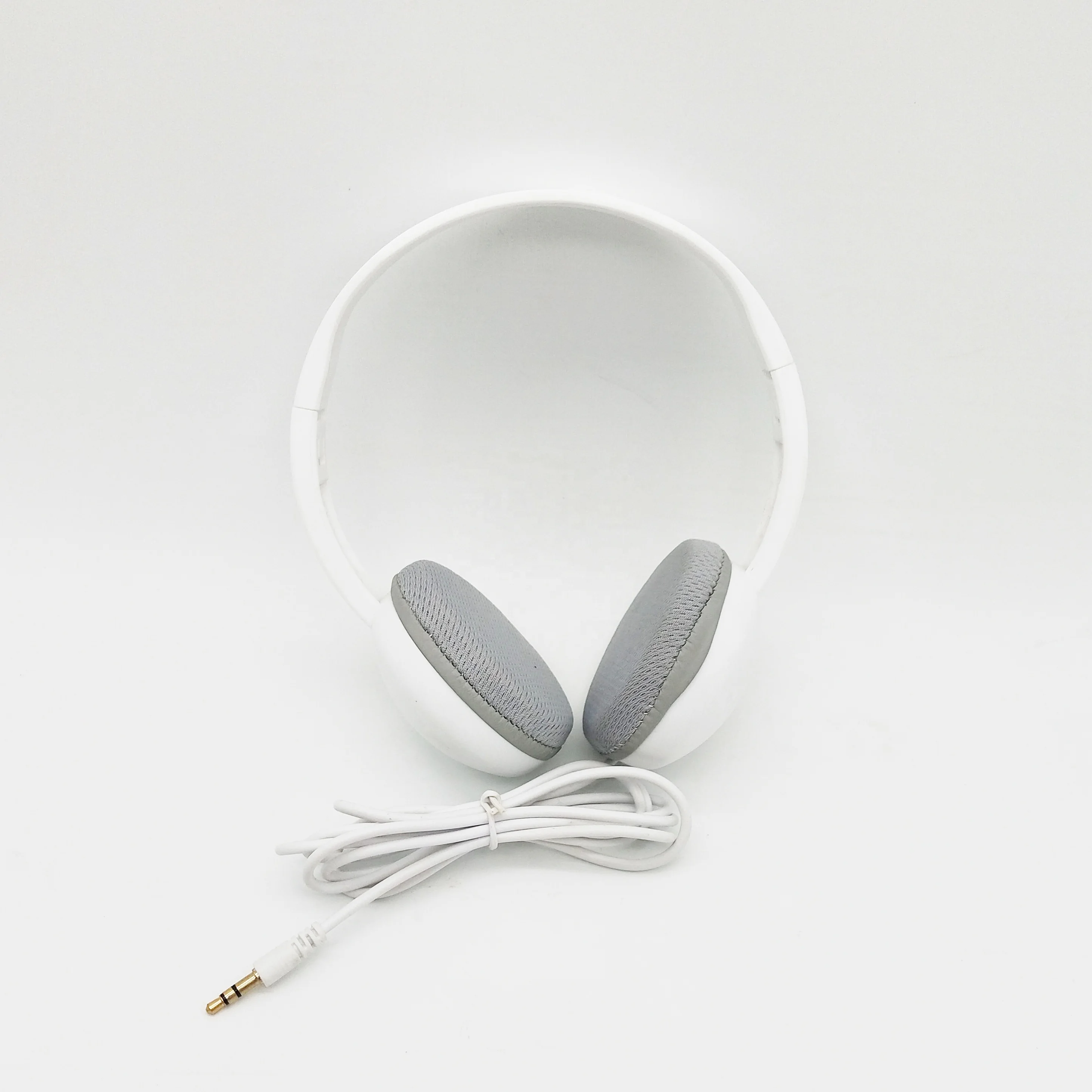 
Wholesale Universal 3.5mm Plug Colorful Cheap Children Wire headphone for Promotional Gifts 