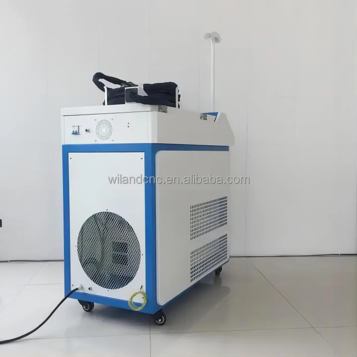 Handheld Laser Welder Automatic Wire Feeder 1500w 2000w Bracket Welding 3 In 1 Cutting Descale Laser Welding Machine