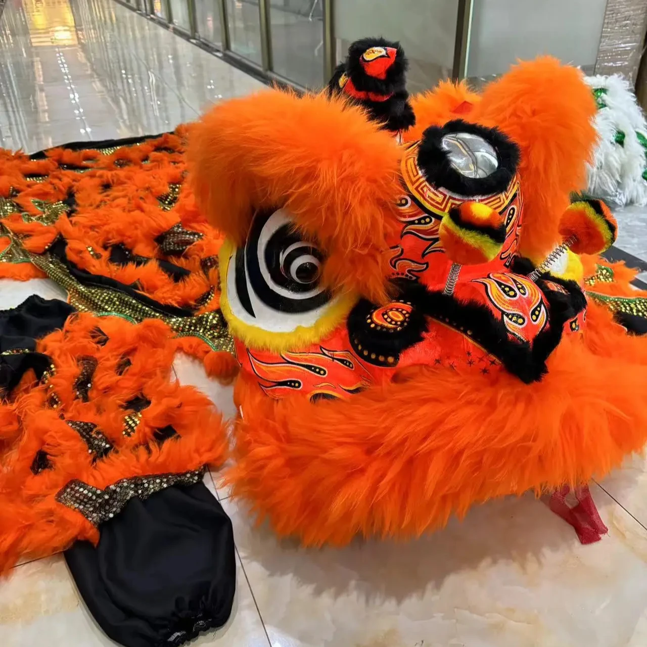 Adult Performance Lion Dance Costume Chinese Culture Inspired Normal Size Two-Person Compatible from China