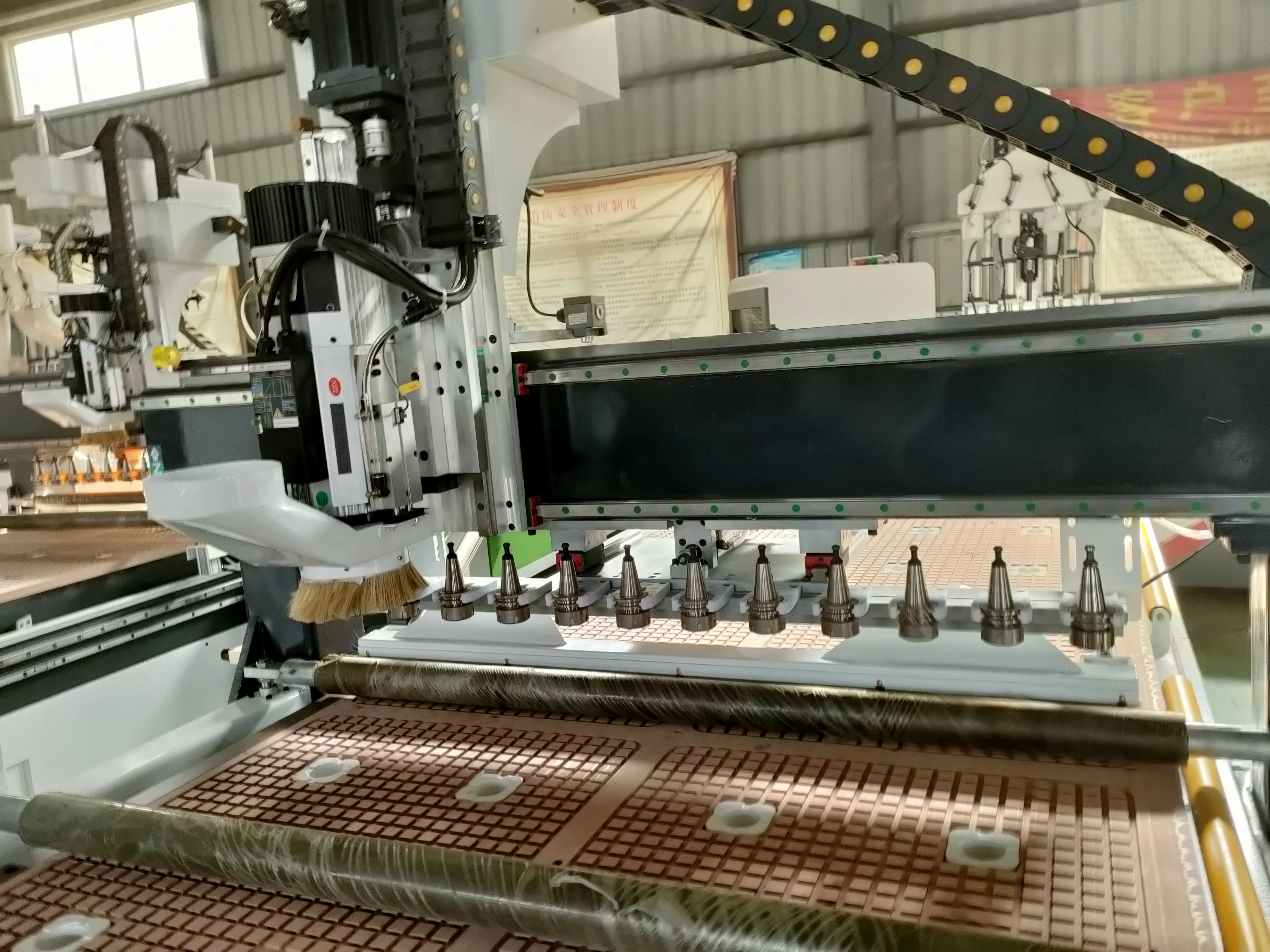 Cnc Wood Carving Tools Changer 1325  ATC CNC Router Cutting Drilling Slotting For Aluminum Mdf Pvc Wood Door Furniture