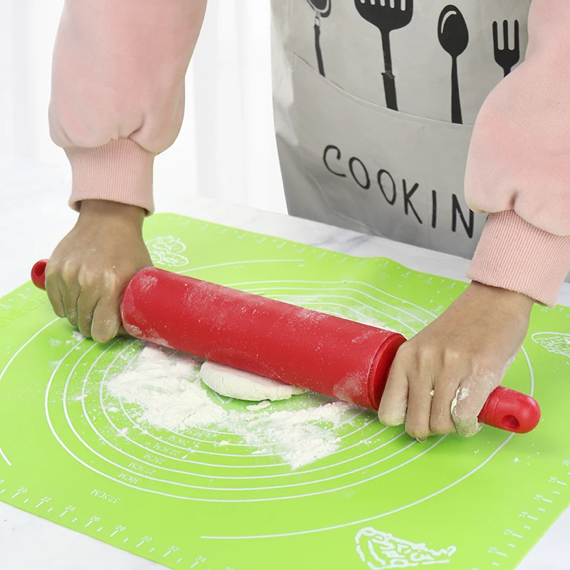 Silicone non-stick rolling pin with plastic handle for baking professional or home baking tool for use with dumpling wrapper