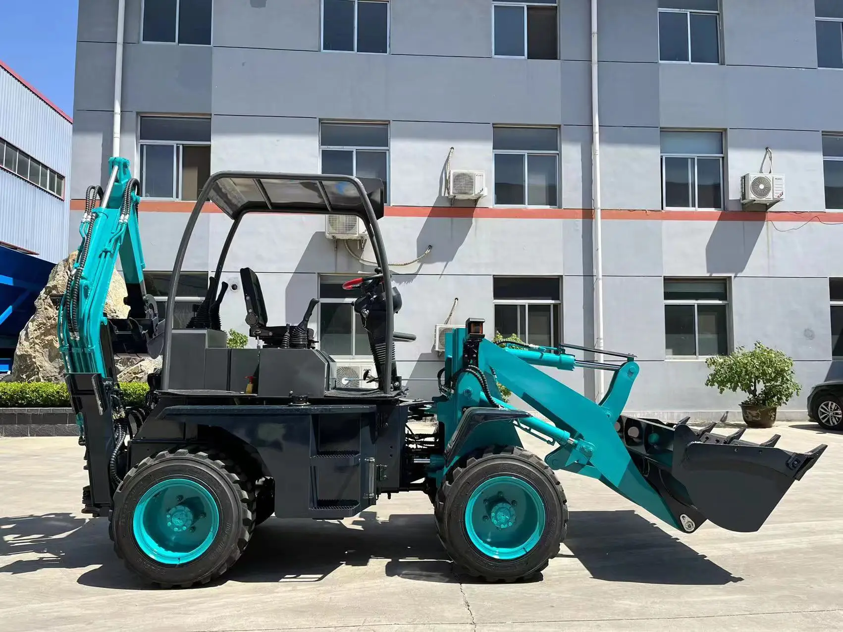 Горячая Распродажа, завод 4x4 мини маленький трактор Kubota с фронтальным погрузчиком экскаватором-погрузчиком на продажу
