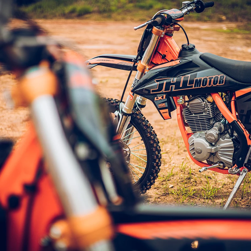 2023 High-end Racing Motocross Enduro Motorcycle 250cc 2 Stroke Dirt Bike Off-road Motorcycle for Adults