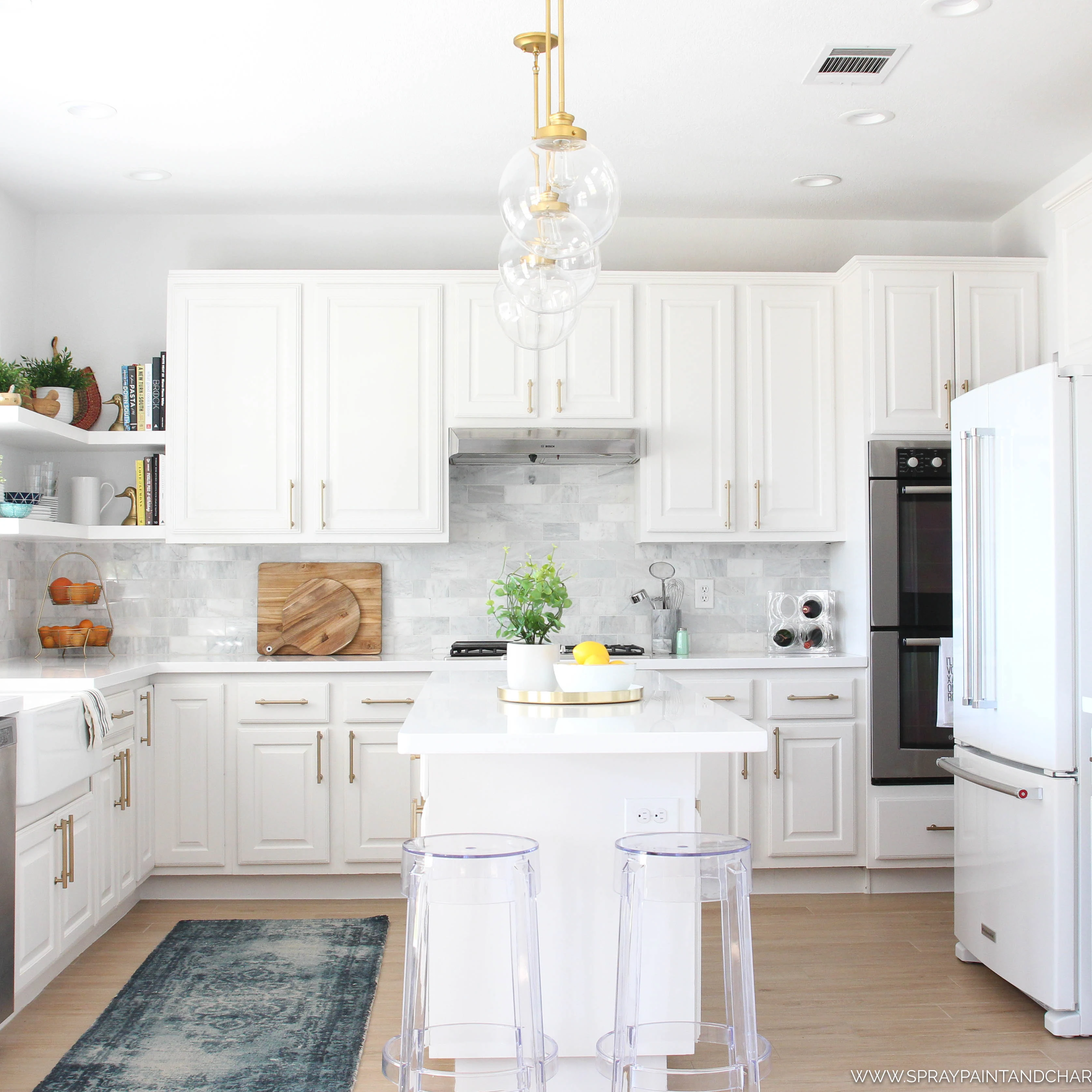 Custom Make Modern Home Furniture Modular Solid Wood American Kitchen Cabinets Wholesale