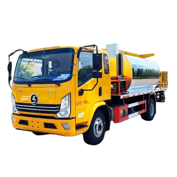 SHACMAN Asphalt Distributor Truck 4X2 5000 liters Asphalt Distribution Truck Bitumen Spreader Truck