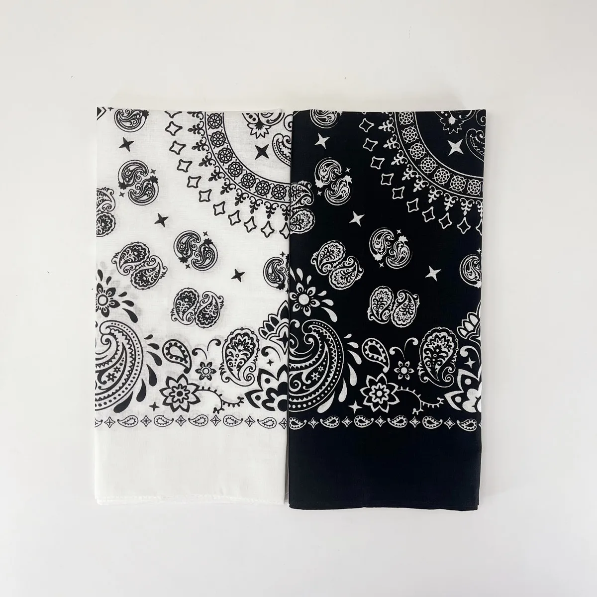 Оптовая продажа распродажа популярный дизайн Белый Черный Мульти головной убор шарф хлопковый квадратный удивительный модный бандан