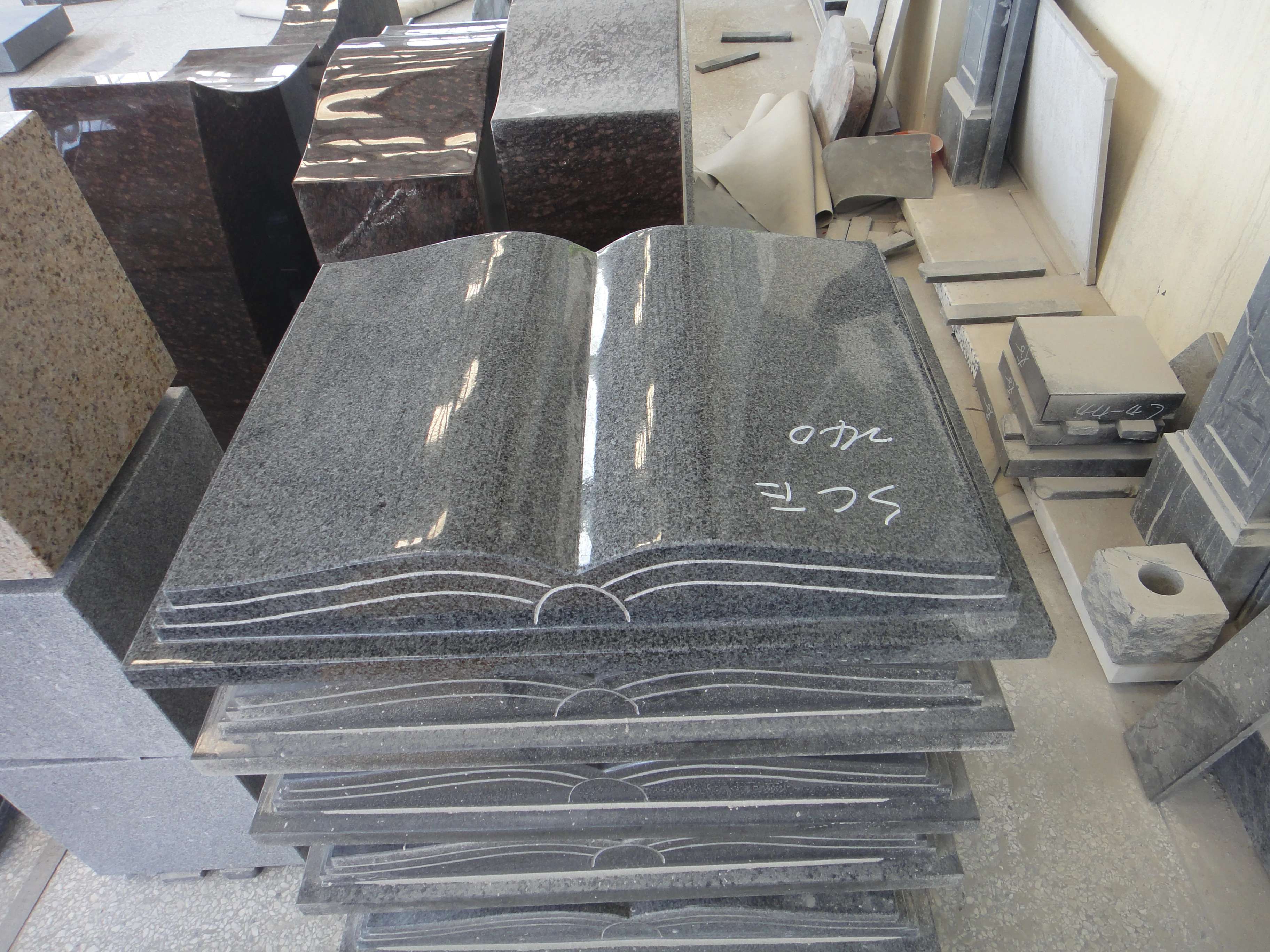 Factory directly supply Opening marble book design headstone