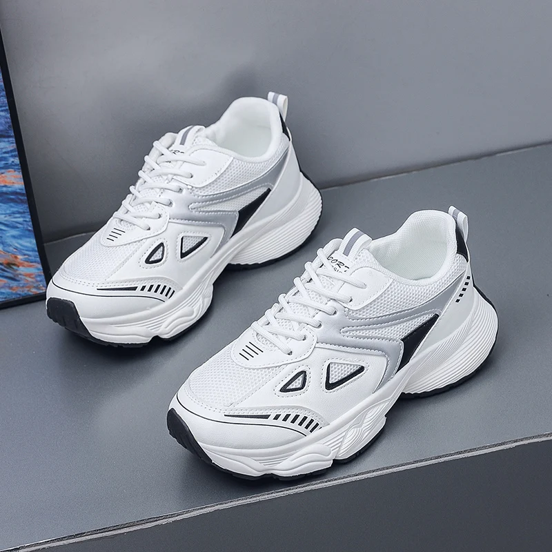 Wholesale hot fashion new white shoes women casual sport woman shoes summer comfortable skateboard whit shoes ladies for women