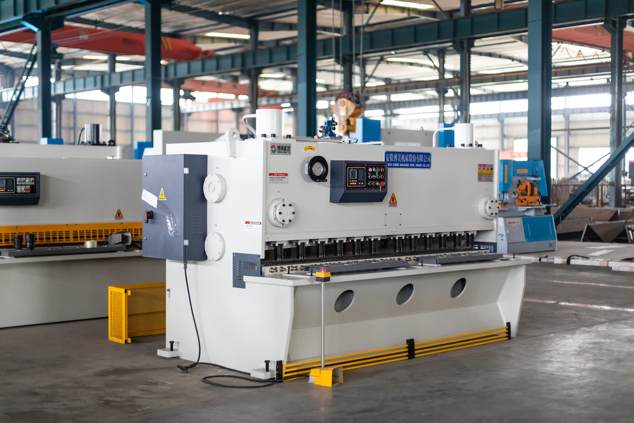 2021 best selling Tools plate guillotine industrial sheet metal aluminium stainless steel cutting machine from Auto