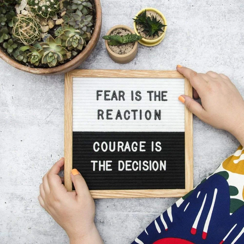 
Amazon Hot Sale wooden craft product gift Felt Letter Board 10x10 Inches With 340 PCS Changeable Letters And Lovely Symbols 