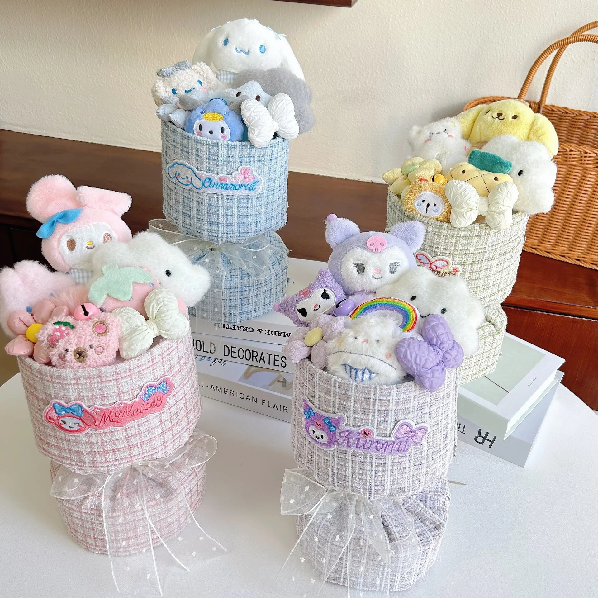 Cute Sanrio Kuromi Cinnamoroll Melody Plishie Soft Doll Bouquet Cartoon Doll Kid Toy Gift Bag Tape Lights Set Girl Birthday Gift