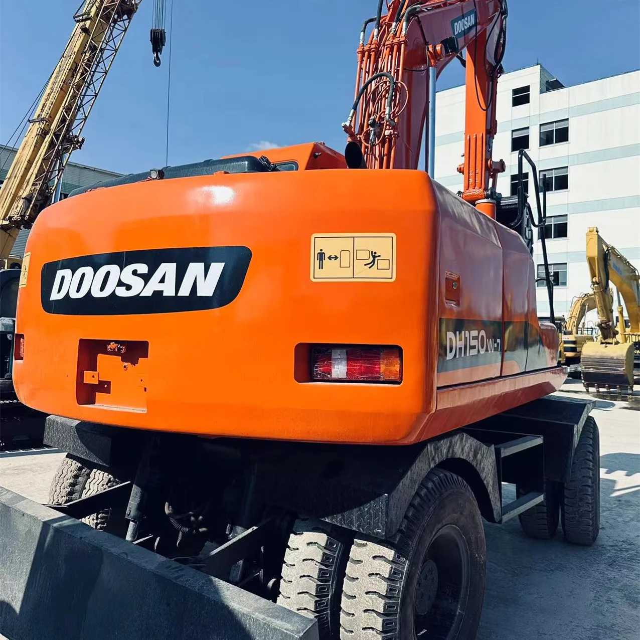 Cheap Price Used Doosan Dh150W-7 Excavator Good Condition Machine for Digging
