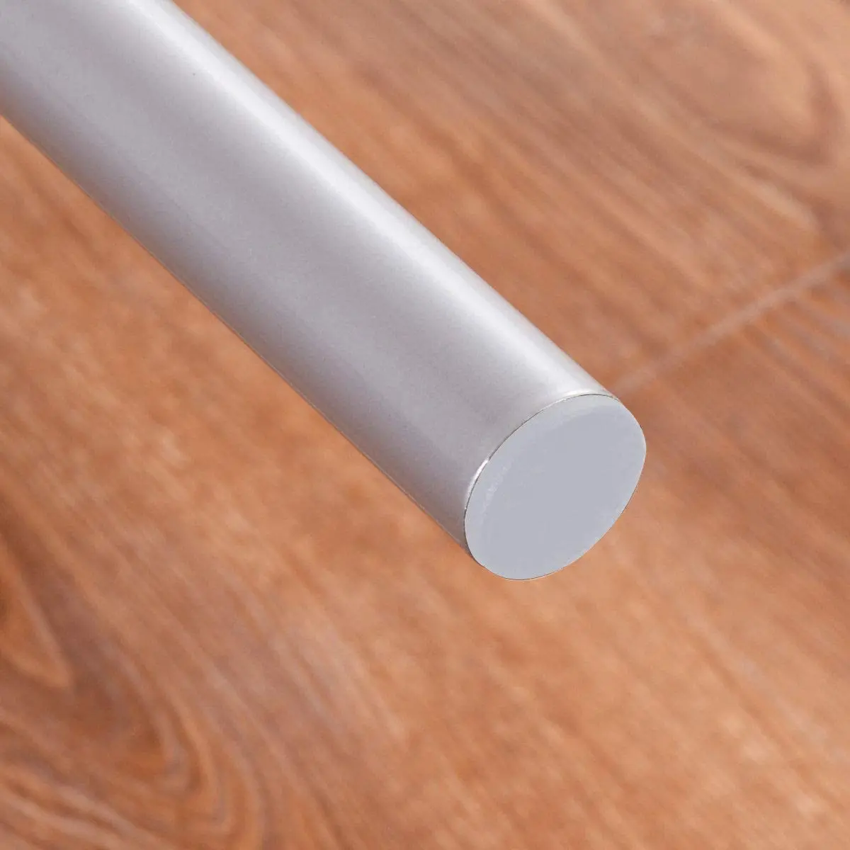 Набор кухонных деревянных обеденных столов для бистро с металлической рамой и круглыми стульями, оптовая продажа