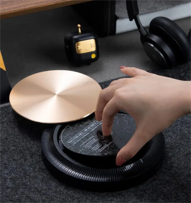 New Portable CD-R  CD-RW  Player Surround Sound FM Radio USB MP3 CD Player With Bluetooths