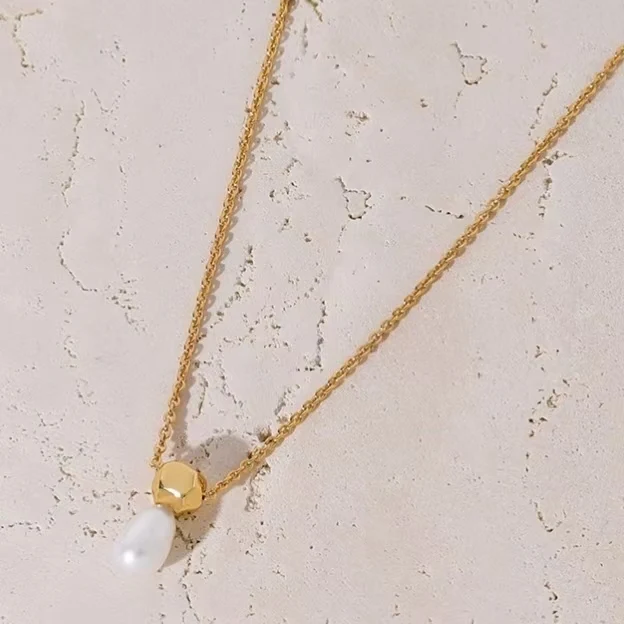 2024 New 925 Silver Material High end Design Pearl Zircon Necklace