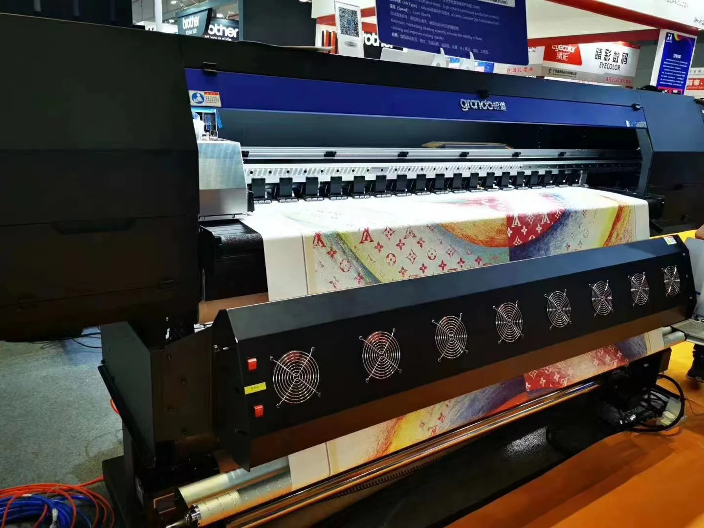 Hot products sublimation Printer with 2 6 8 I3200 Printheads Digital Polyester Textile printer