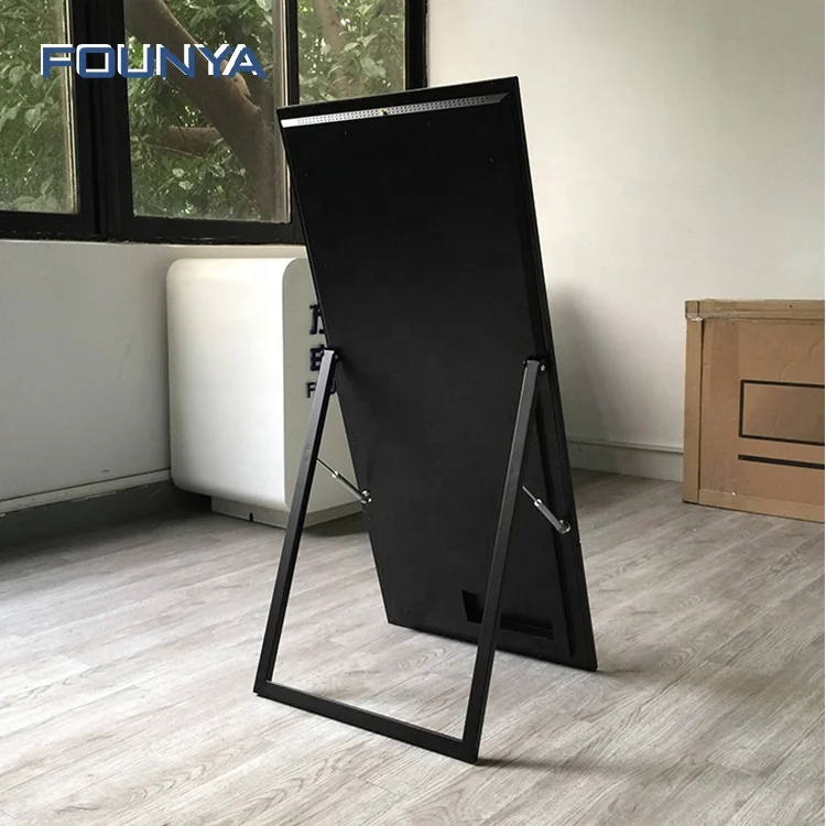 Freestanding restaurant promotion menu board digital signage display