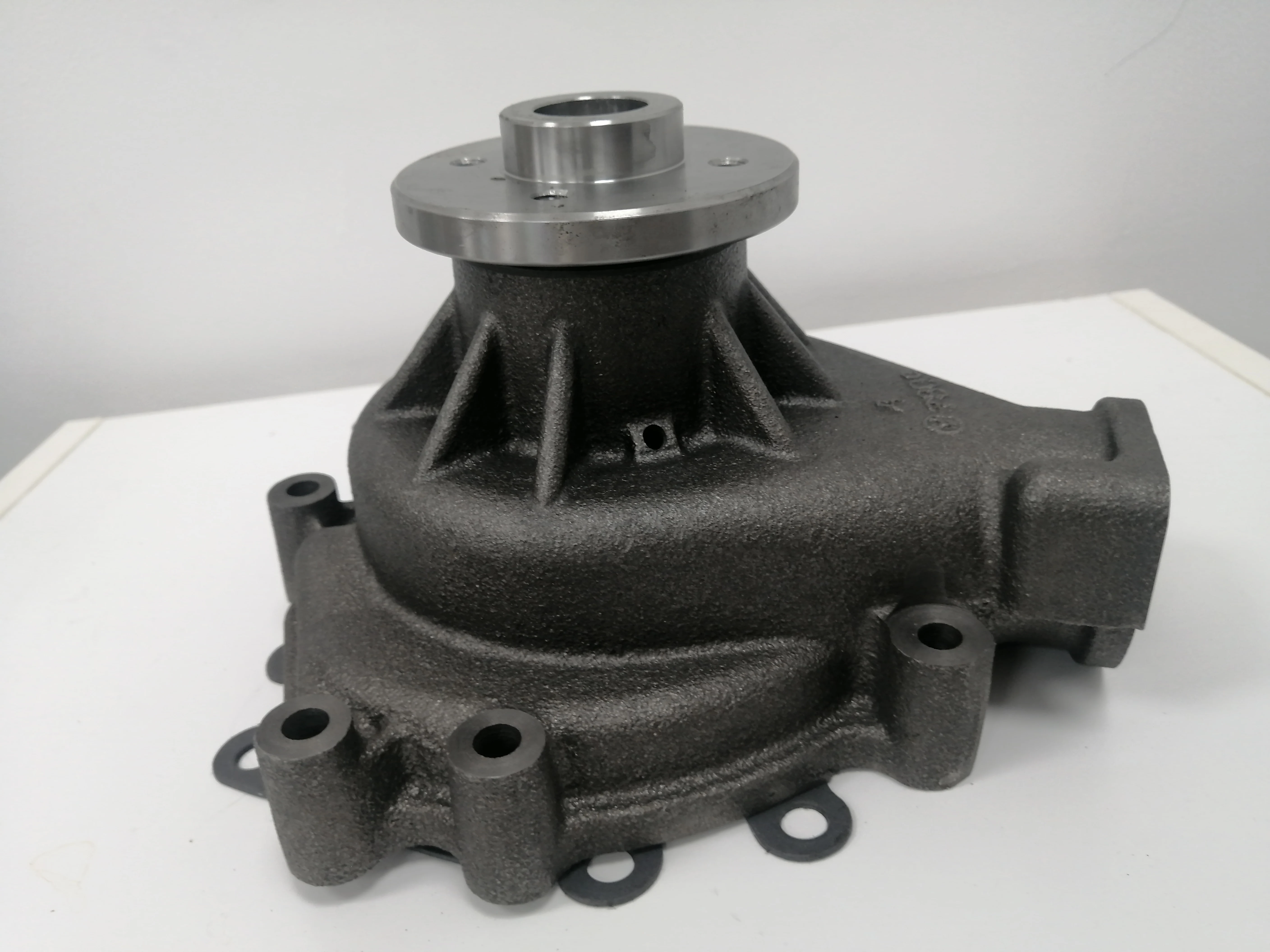 Big quantity on stock Supply Excavator Truck Generator Daewoo Bus DL06 Parts 400921-00008 Water Pump Doosan Engine