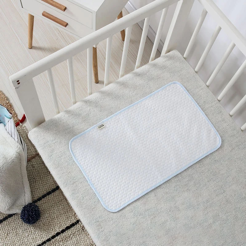 Wholesale Reusable Changing Mat Portable Disposable Mat Custom Washable Incontinence Bed Pad