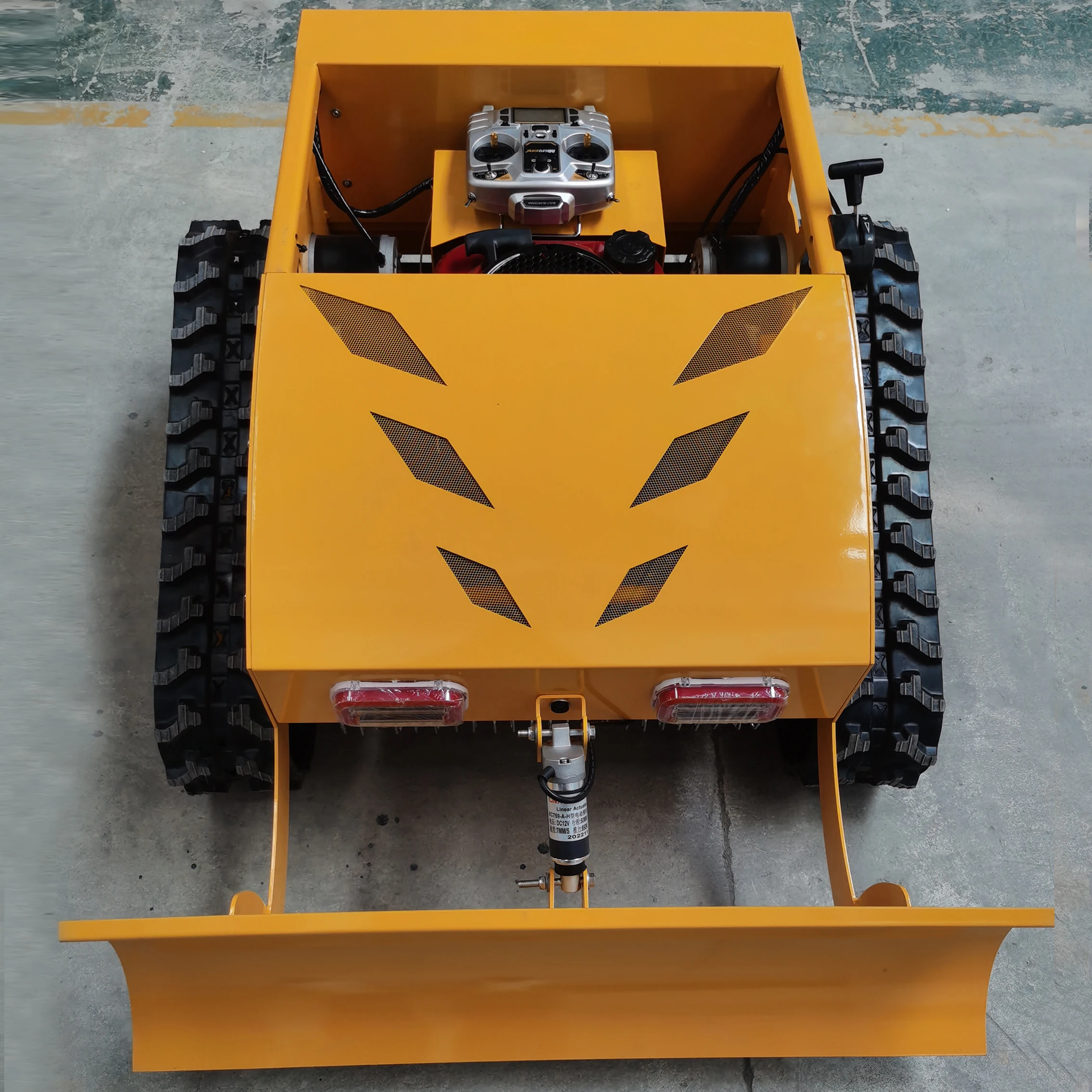 Combine Harvester Rotary Lawn Mower Track Electric Motor Remote Control Crawler Lawn Mower