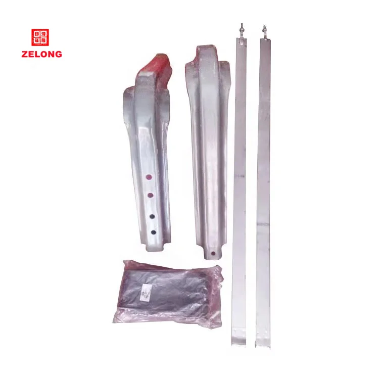 Fuel tank bracket for square fuel tank