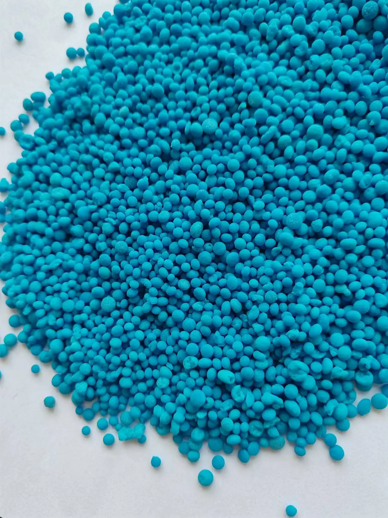 Compound fertilizers  widely used in corn and wheat