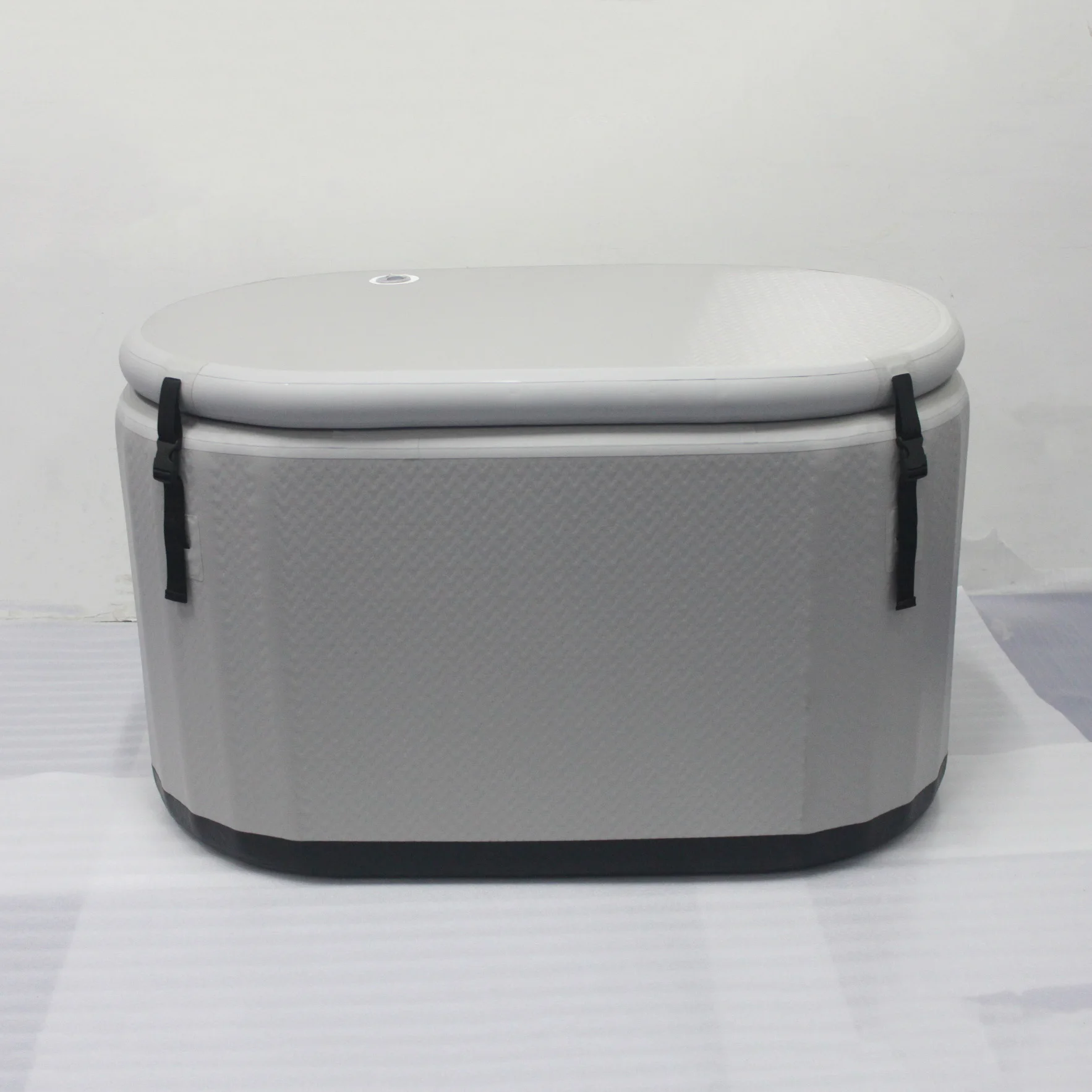 High Quality Wholesale Luxury Adults Home Foldable Recovery Plunge Ice Bath Tub 2024