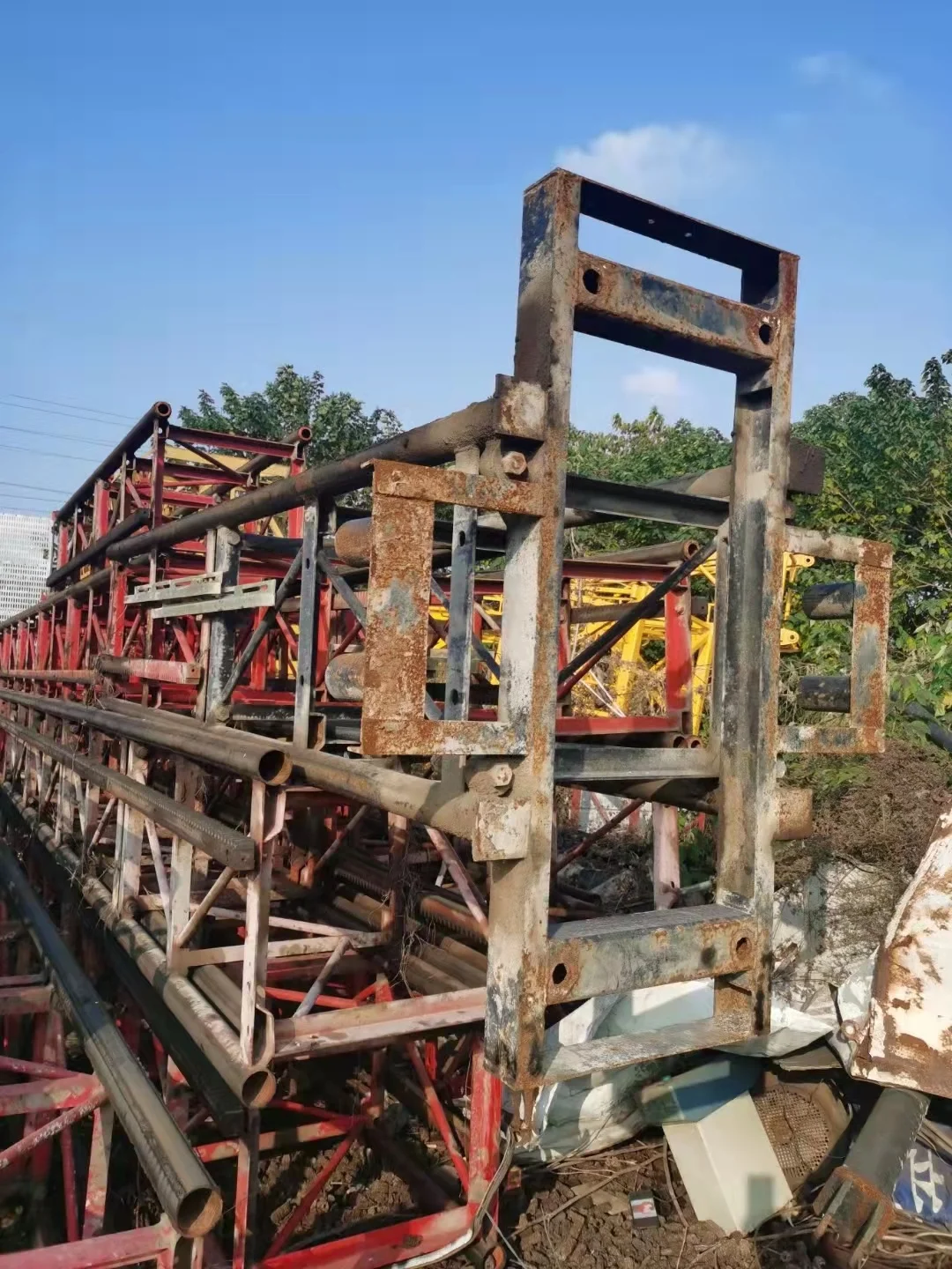 Used construction elevator  second hand construction hoist