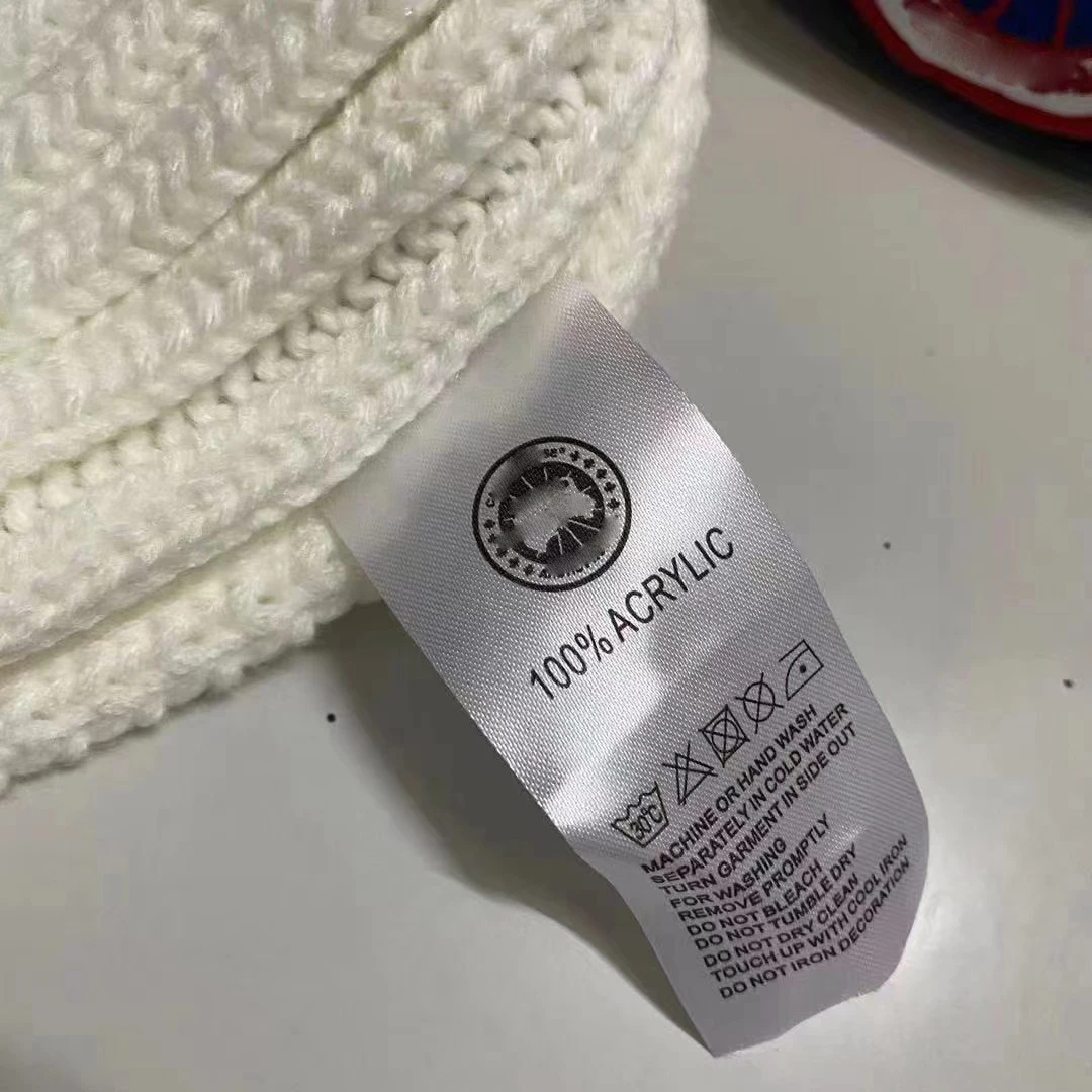 Newest Designer Unisex Winter Soft Warm Knitted Cap Stylish Thicken Pompom Beanie Hat