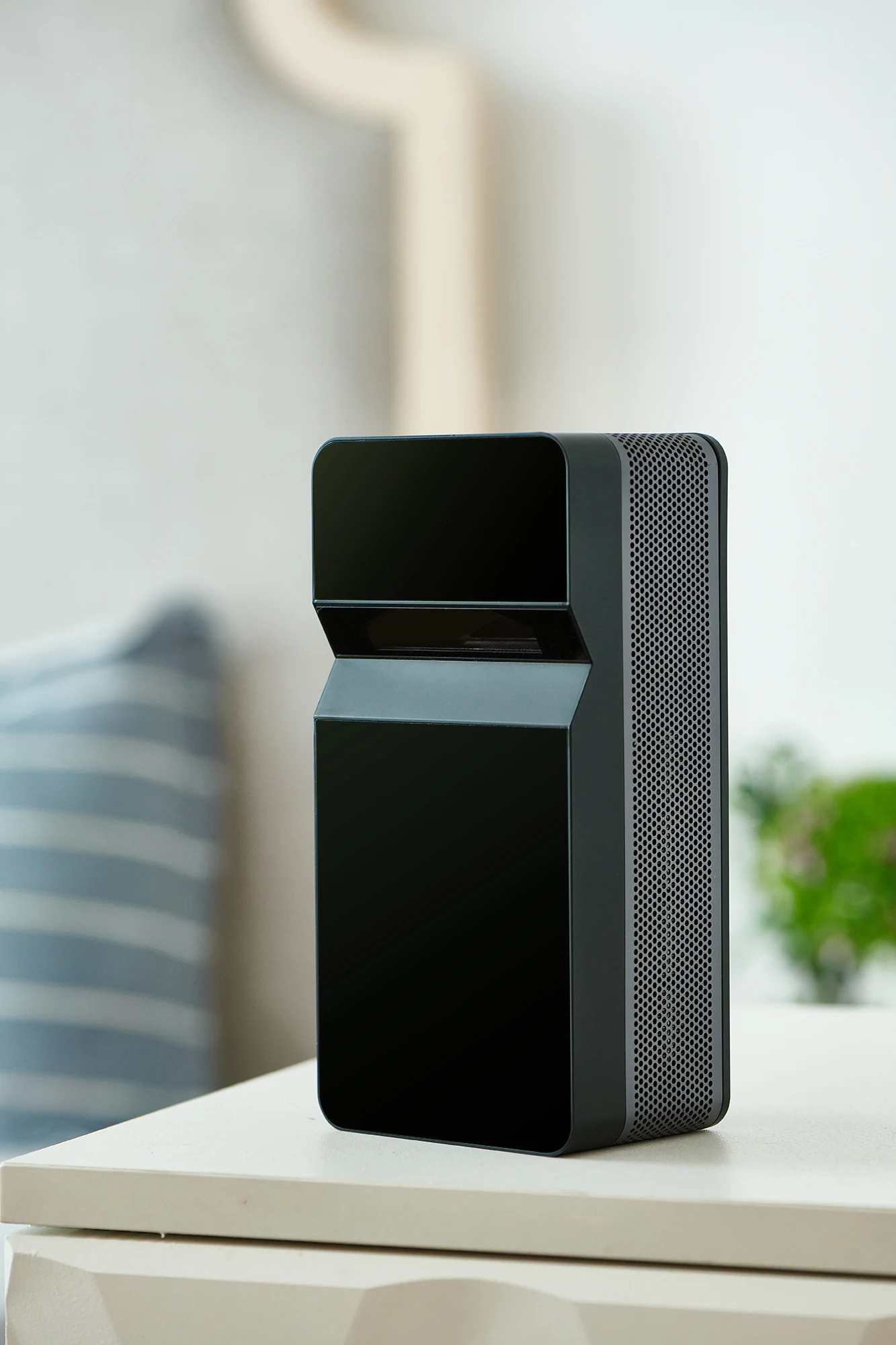 [2022 New Super Ultra short focus Projector] Native 1080p DLP Short Throw Projector Android Full HD Portable Home Projector