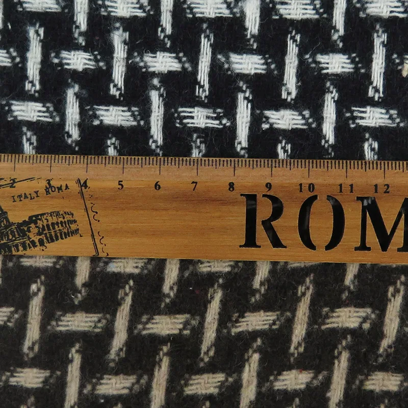 Factory direct sales wool spring autumn plaid wool fabrics clothing shoes and hats fabrics