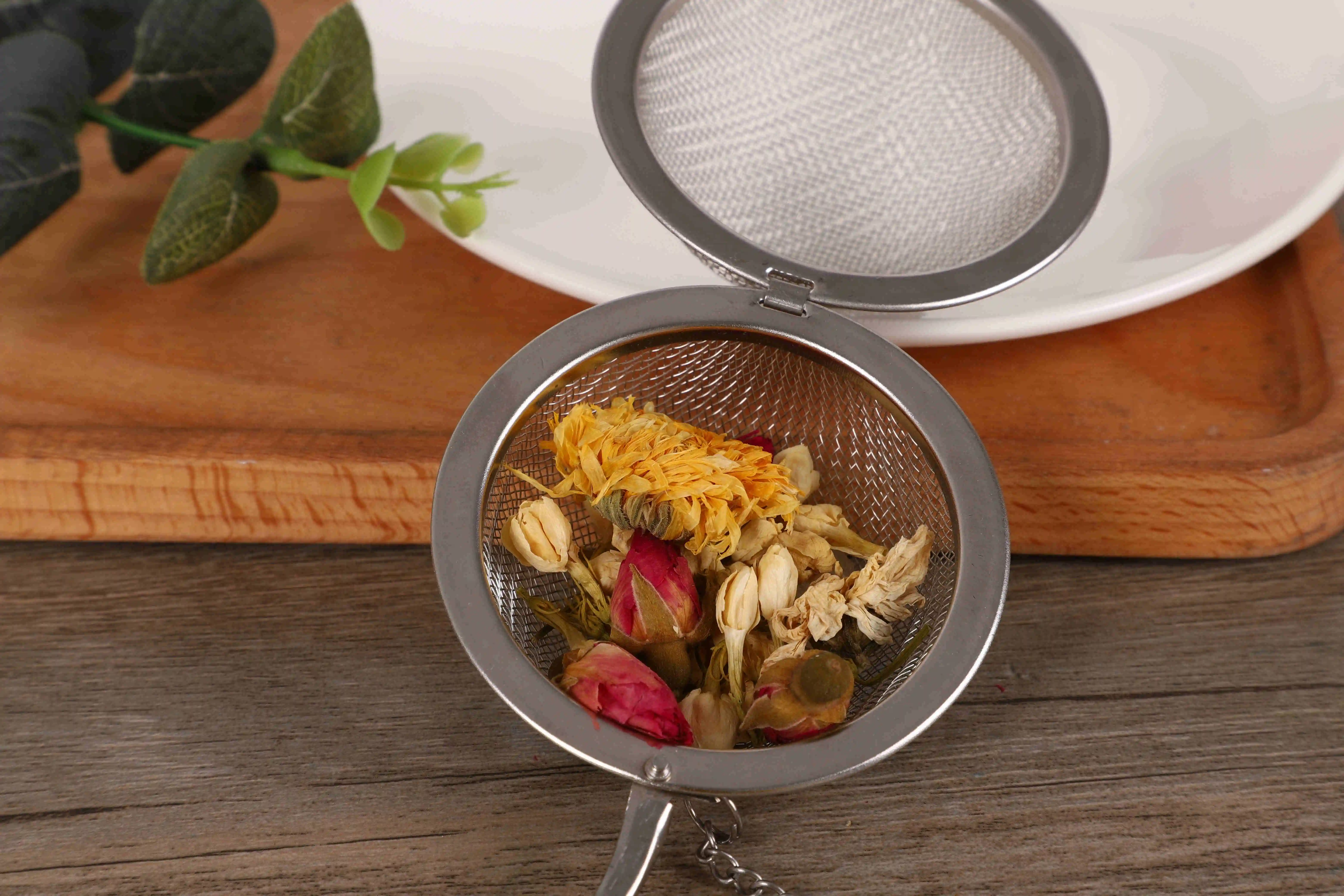 
Factory Stainless Steel Strainer Filter Loose Leaf Tea Infuser Tea infuser strainer 5.5 cm with Chain 