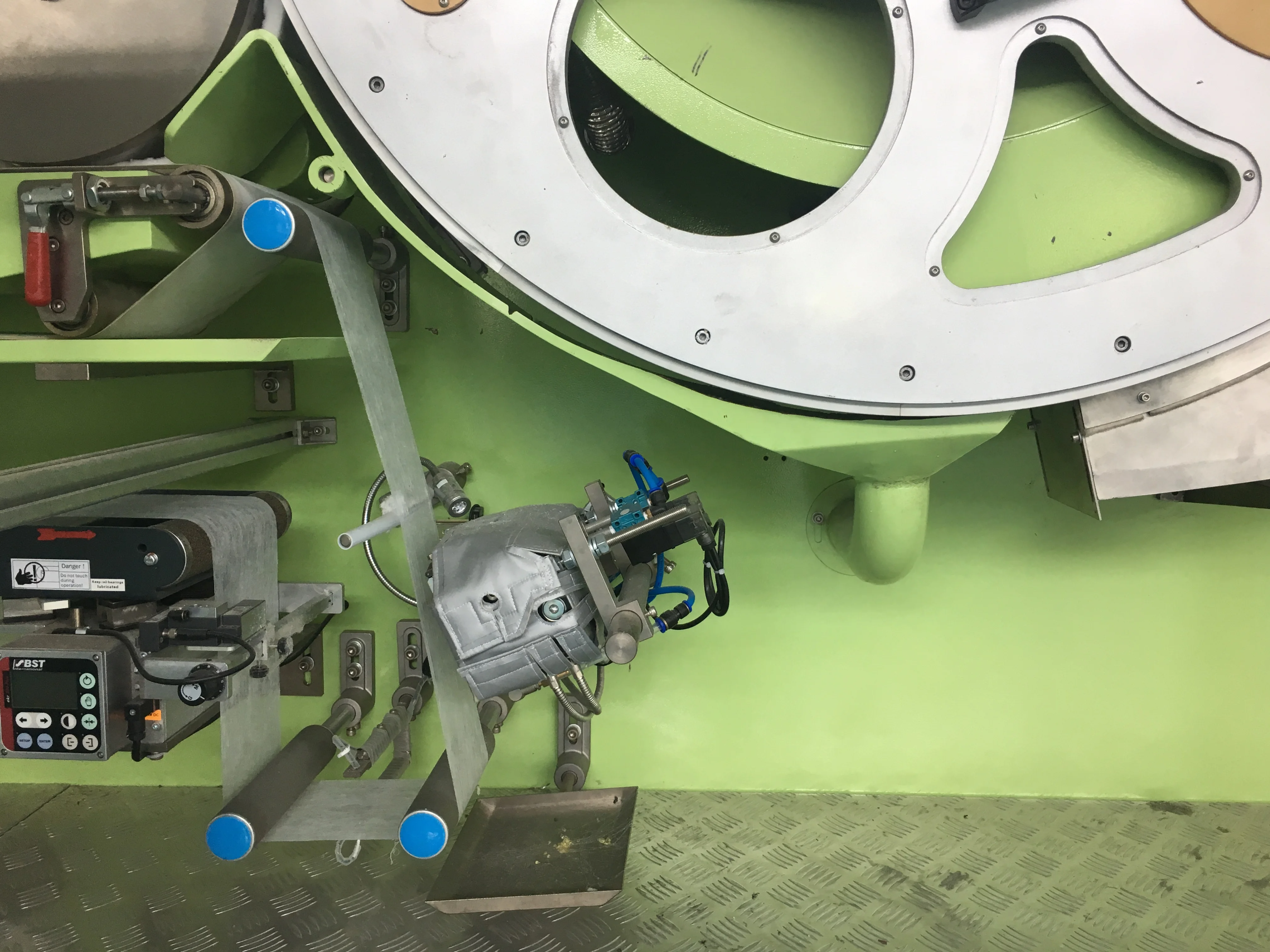 High quality Automatic baby diaper machine japan production line