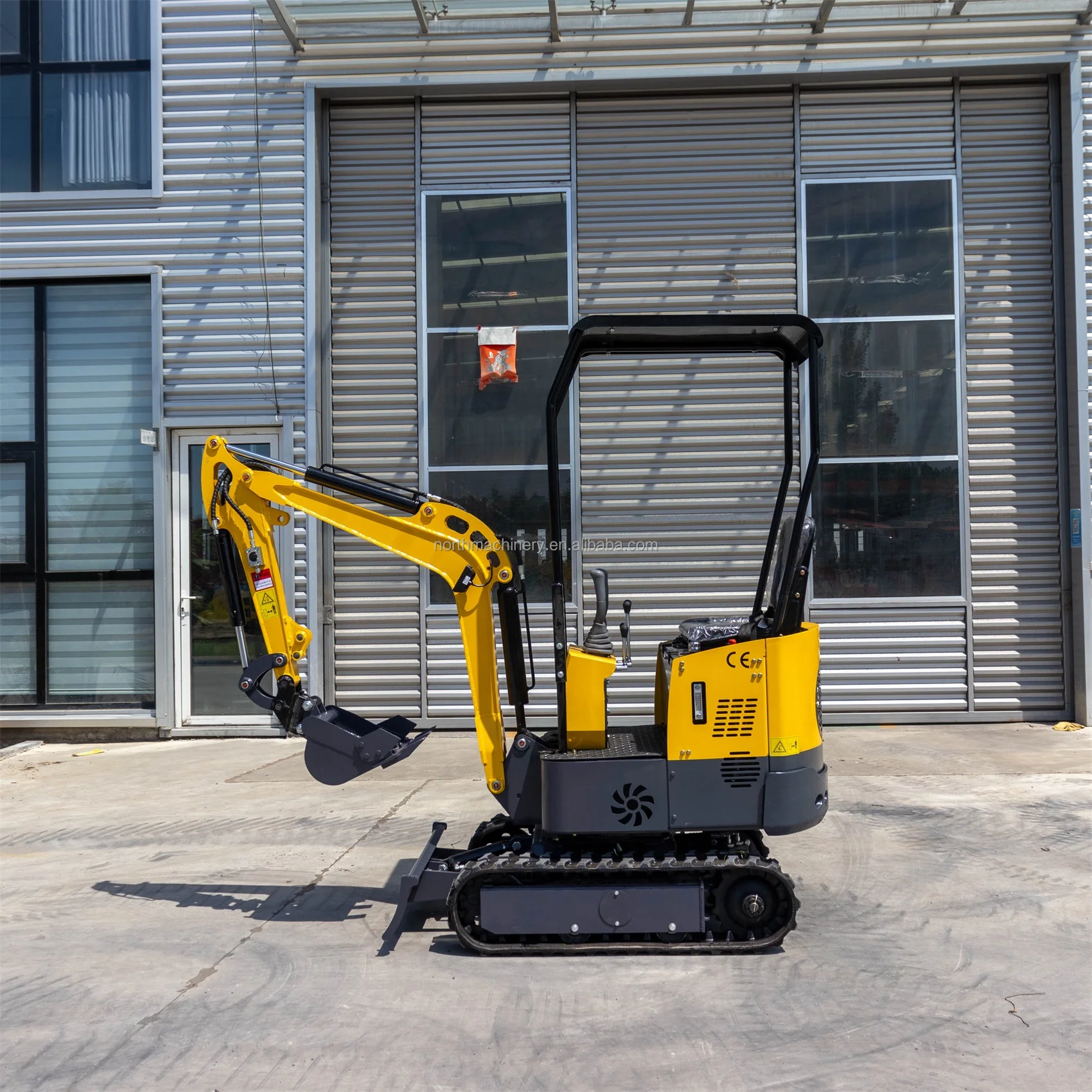 Hydraulic cylinder mini digger for sale 1 ton 2 tons crawler style mini excavator