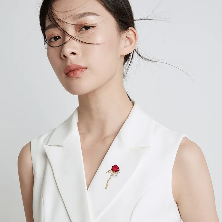 Hot Sale Hijab Muslim Scarf Brooches Pins for Women Cubic Zirconia Sparkly High Quality Zircon Rose Flower Jewelry Brooches