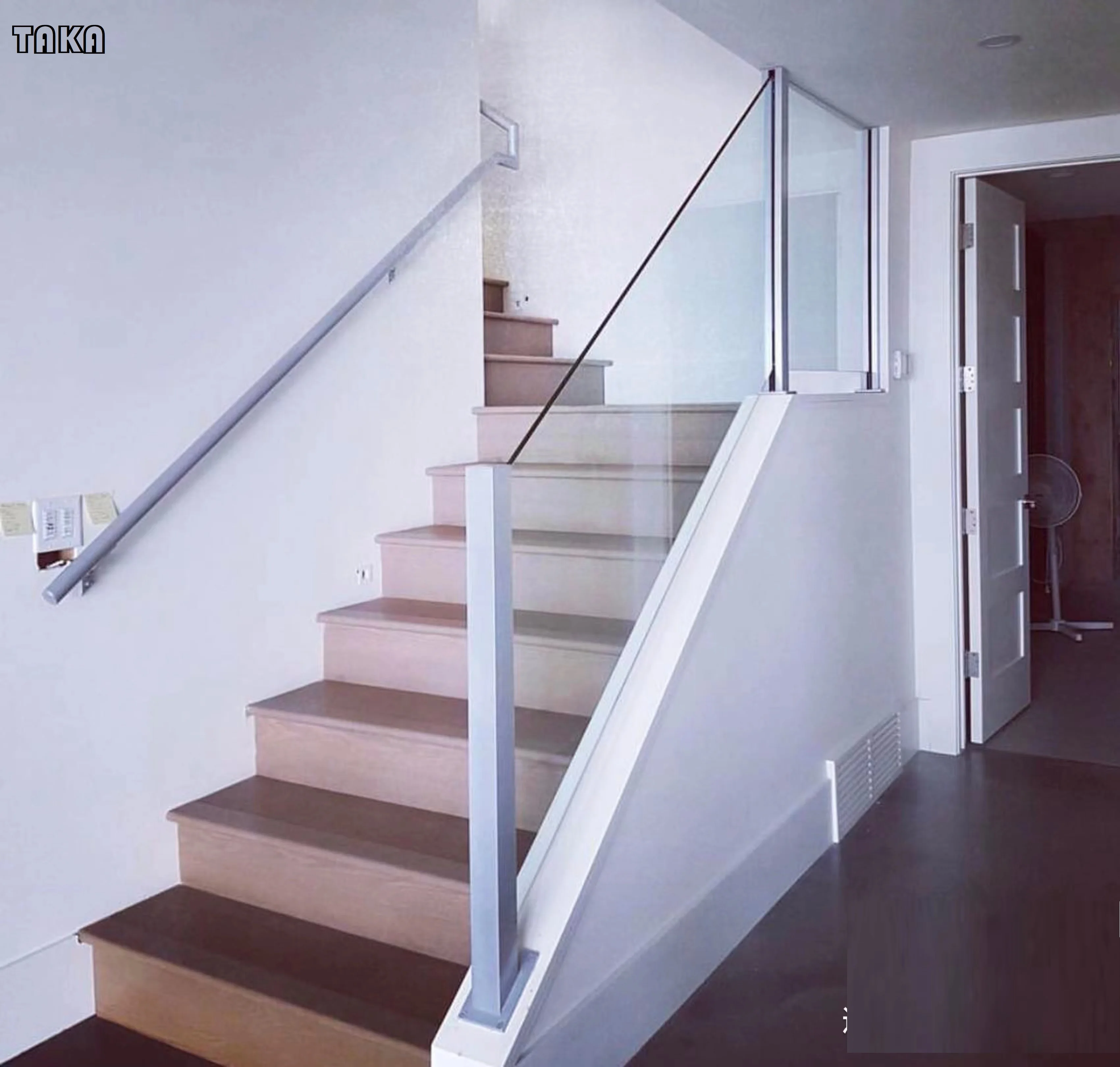 TAKA Customized  Fence Modern Design Stainless Steel/Aluminum Post Glass Railing baluster adjustable railing