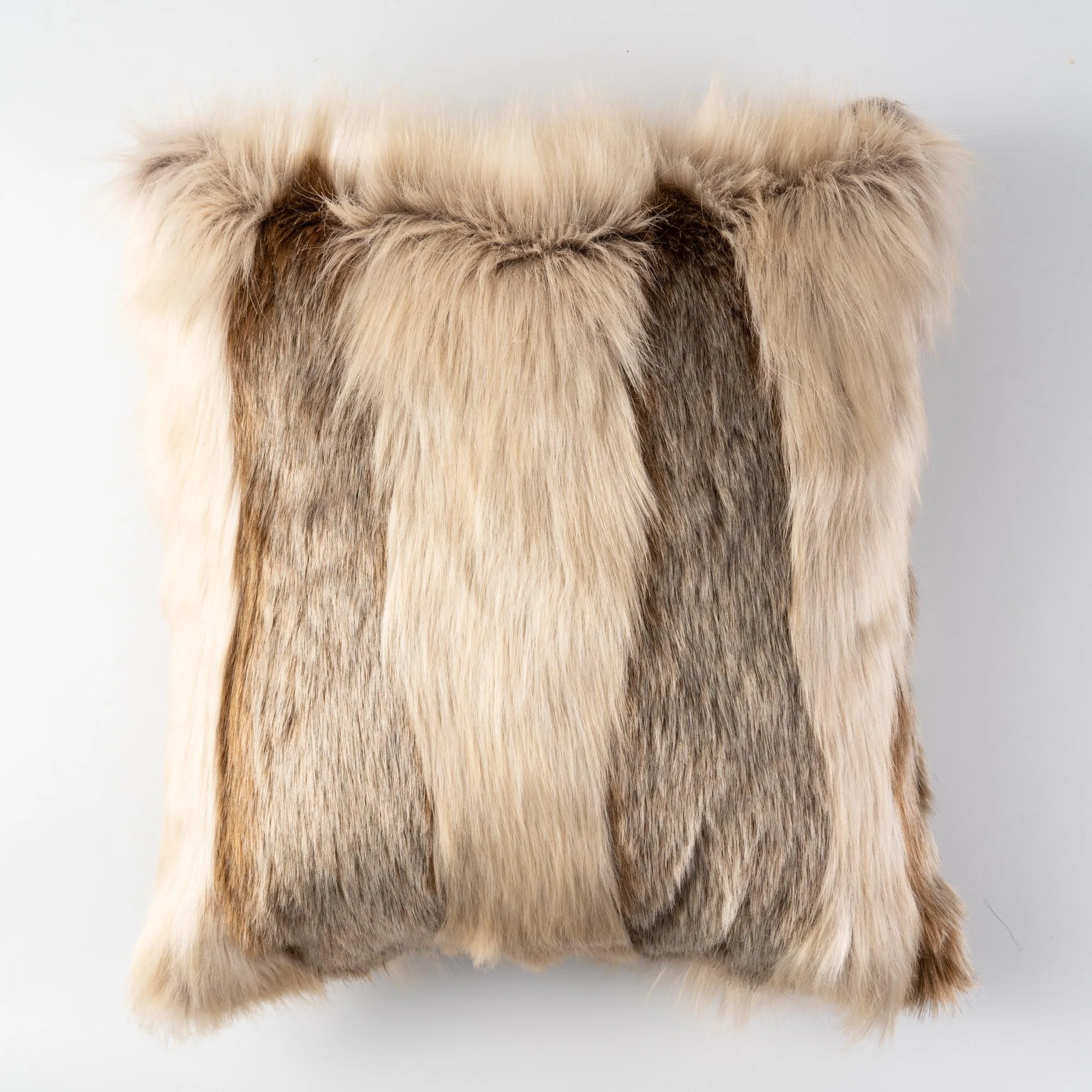 Best Seller Soft Faket Fur Fabric Wholesale Polyester Modacrylic Faux fur Fabric for Garment Throw Blanket Pillow