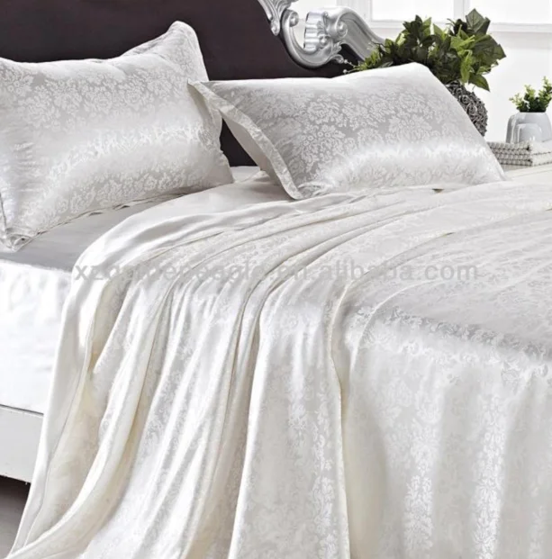 Four season handmade real silk comforter wholesale
