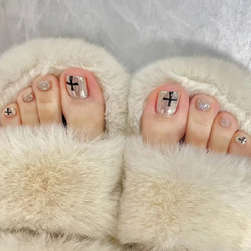 Wholesale Black Sparkly Moon Star Full Cover False Nails  Accessories Women Girls Short Press On Toenails with Rhinestones